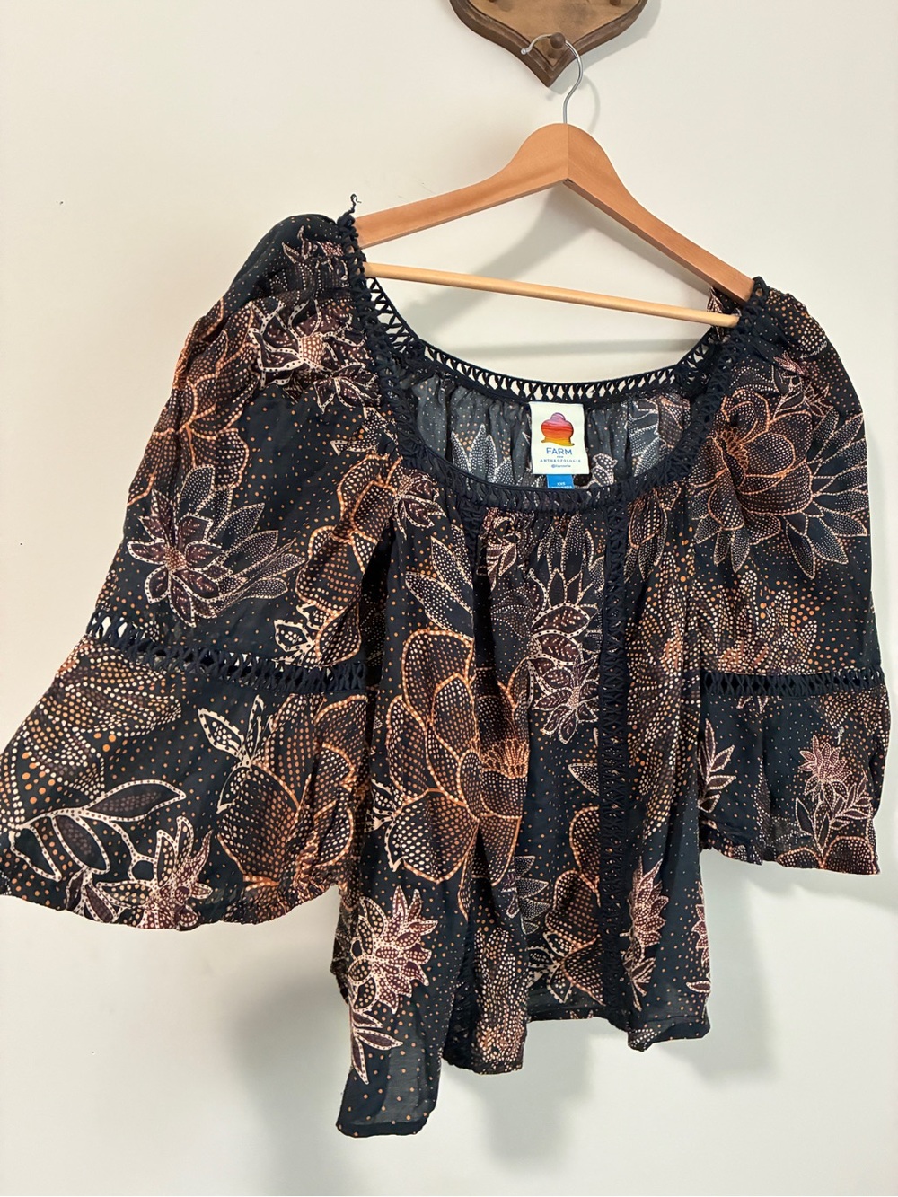 Farm Rio Lace Inset Peasant Blouse Floral - Picture 3 of 8